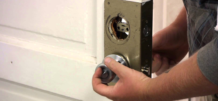 Home Lock Change in Seaton